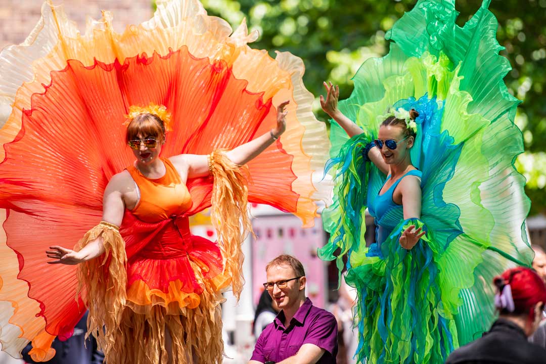 Image of Stilt Walkers 